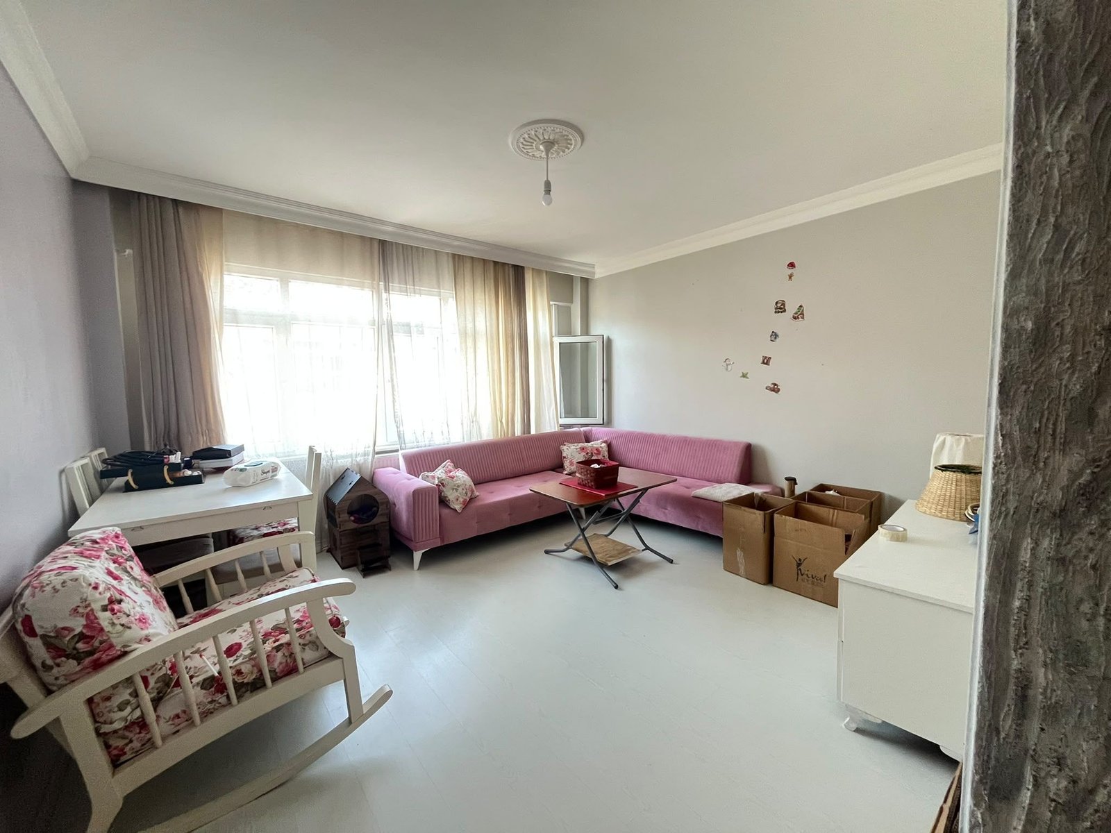 2+1 Flat with Balcony in Kahraman Bey Street Şişli kiralık daire vizyon gayrimenkul
